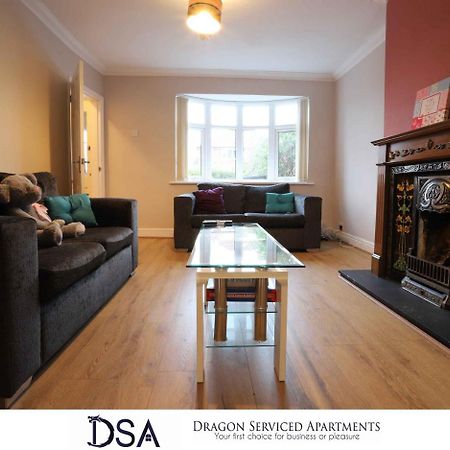 برمنغهام Solihull/Nec/Airport 3 Bedroom Semi-Detached House المظهر الخارجي الصورة